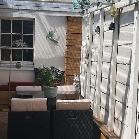 Gigi'S Place Weymouth Exterior photo